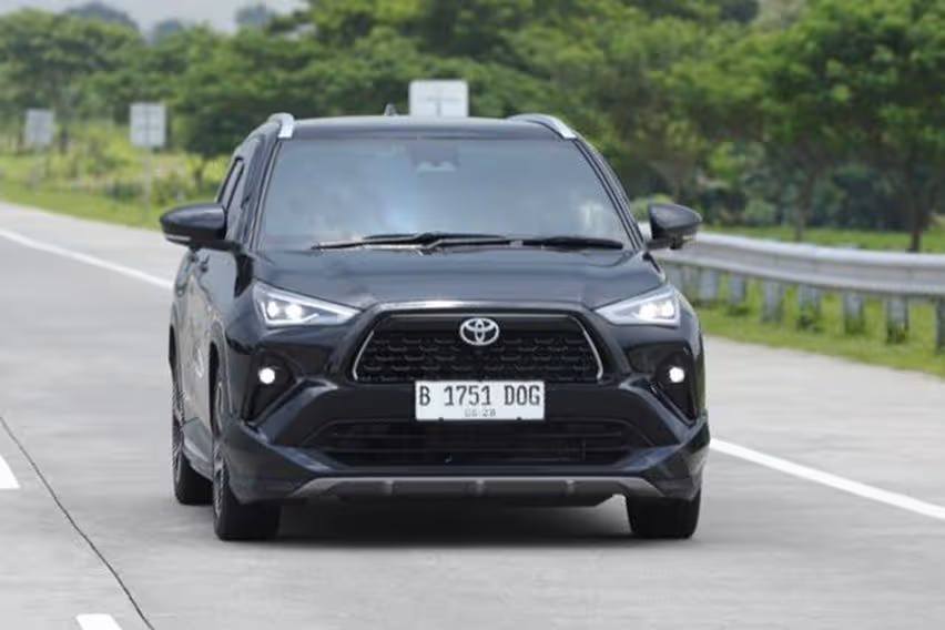 Road Trip Jakarta – Surabaya Bersama All New Toyota Yaris Cross S HV